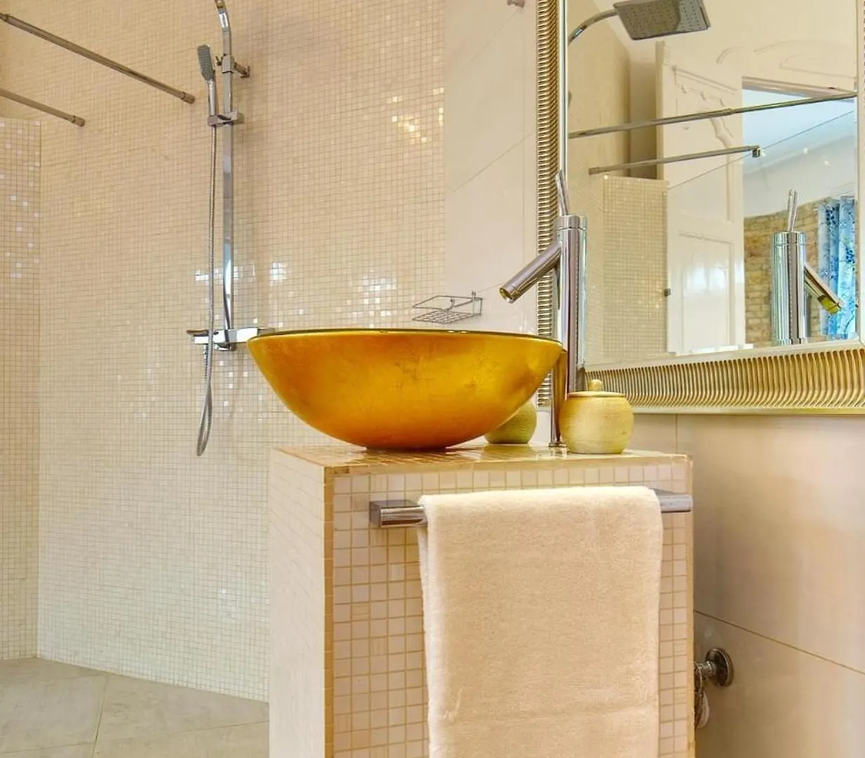 Apartment Amazing View Designer Home With Sauna And Jacuzzi 3 Min To Opera House Budapest
