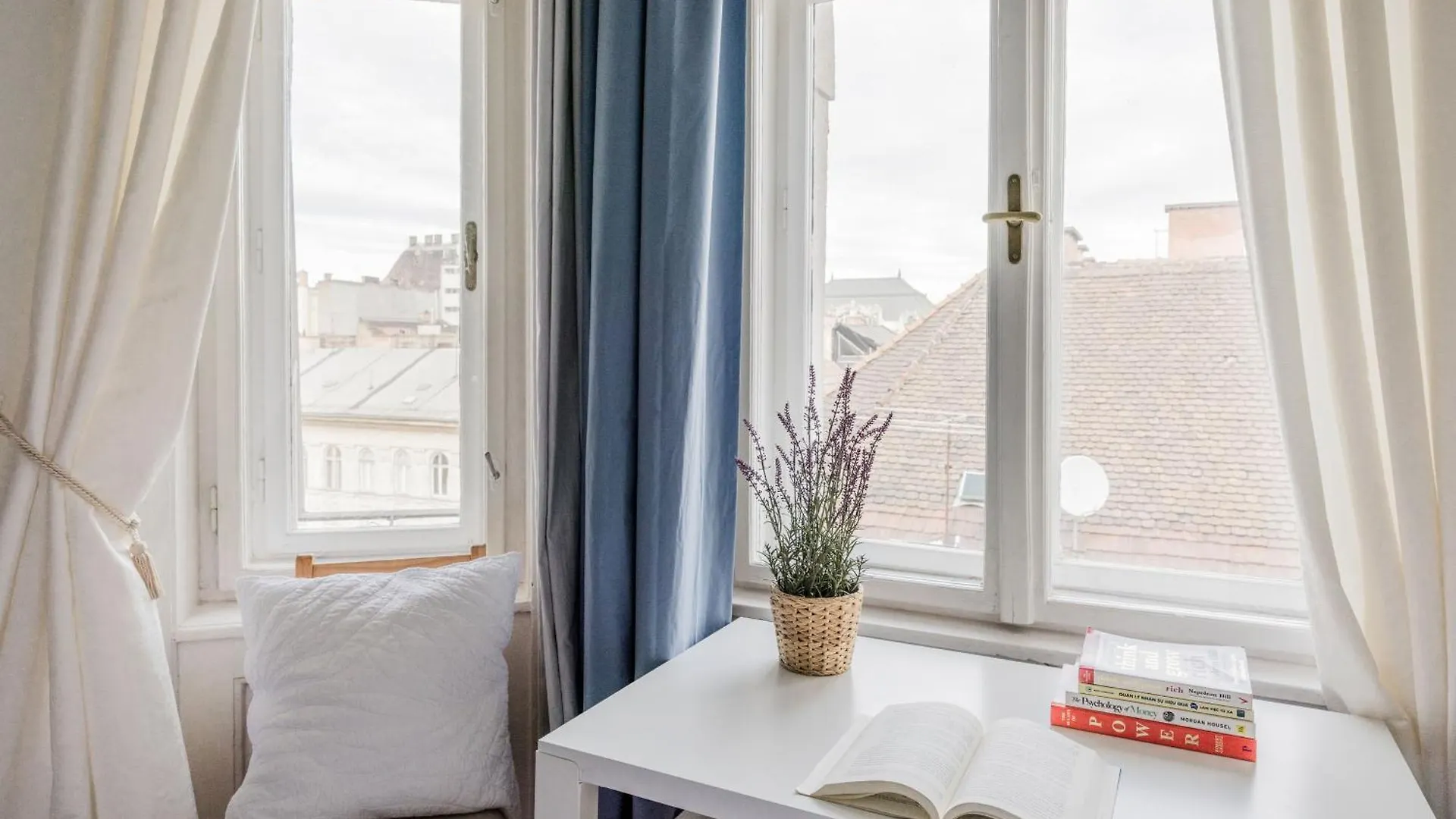 Apartment Amazing View Designer Home With Sauna And Jacuzzi 3 Min To Opera House Budapest