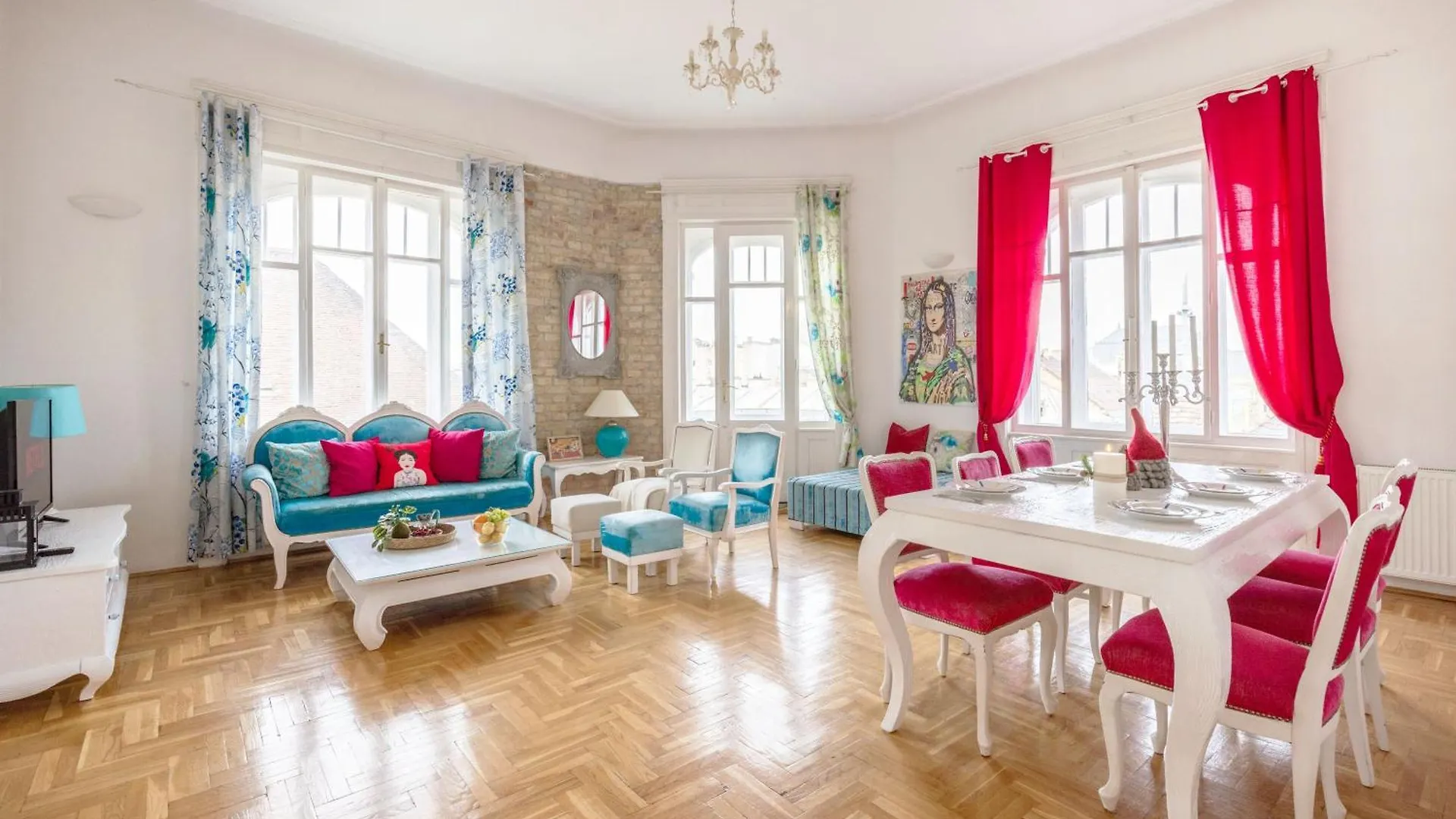 Amazing View Designer Home With Sauna And Jacuzzi 3 Min To Opera House Budapest Apartment