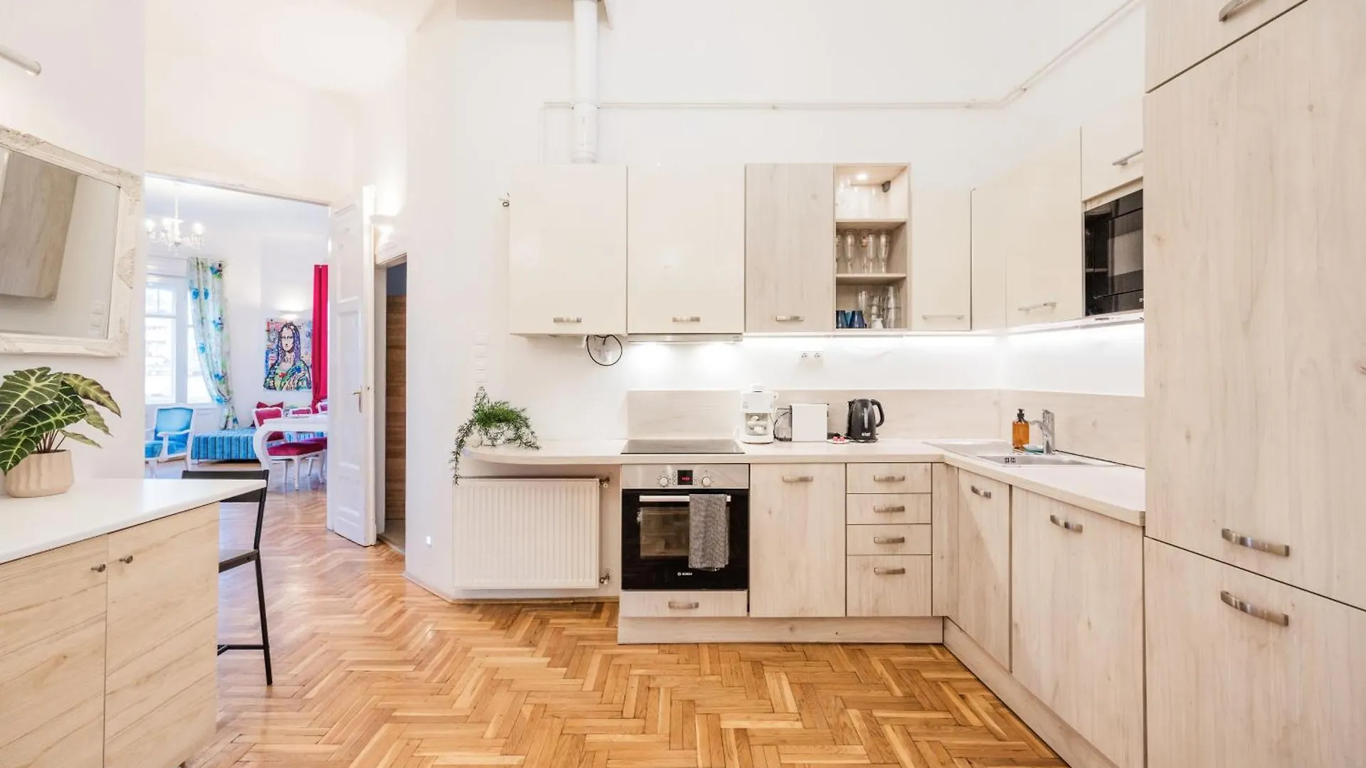 Amazing View Designer Home With Sauna And Jacuzzi 3 Min To Opera House Budapest Apartment
