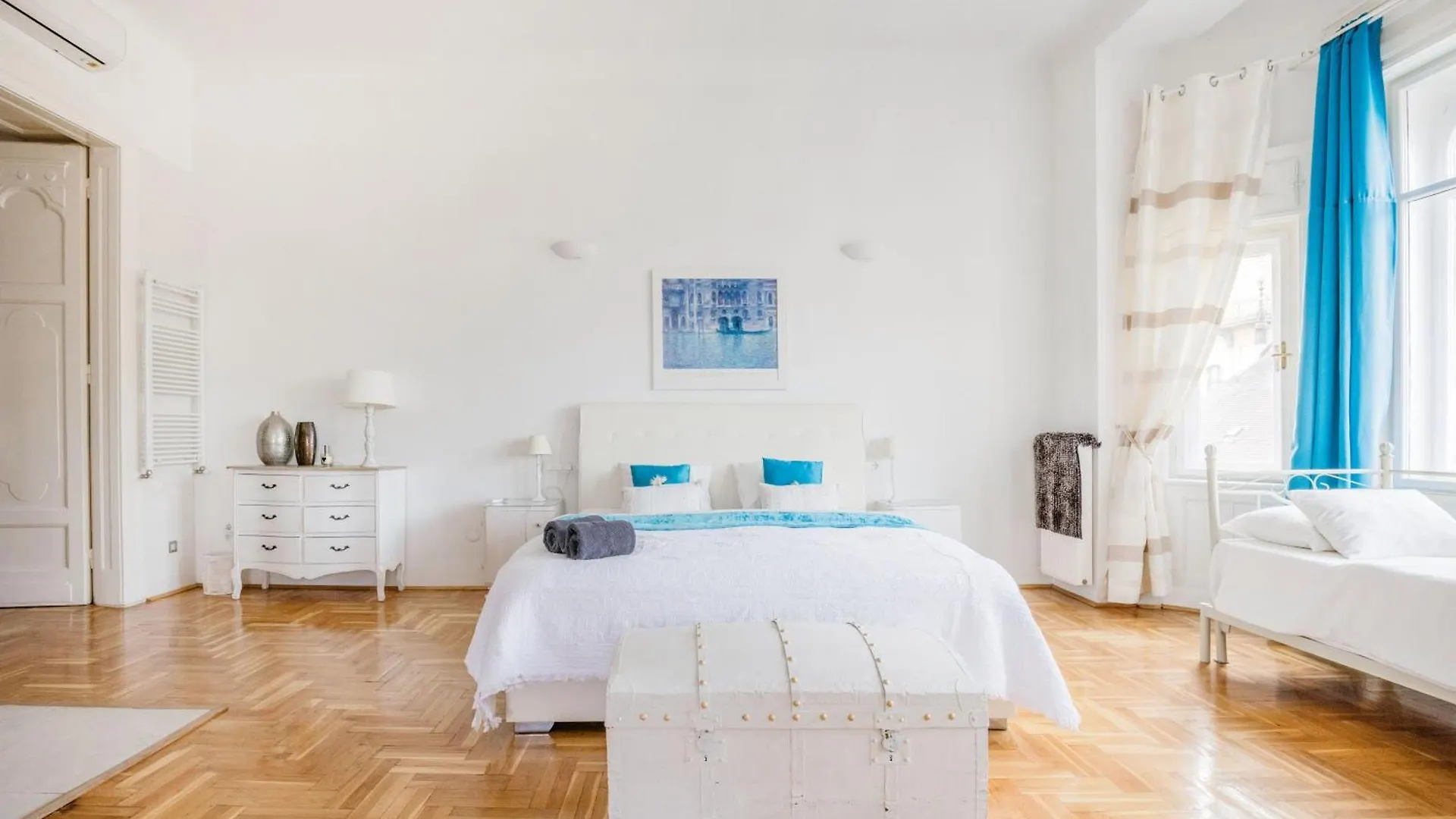 Amazing View Designer Home With Sauna And Jacuzzi 3 Min To Opera House Budapest